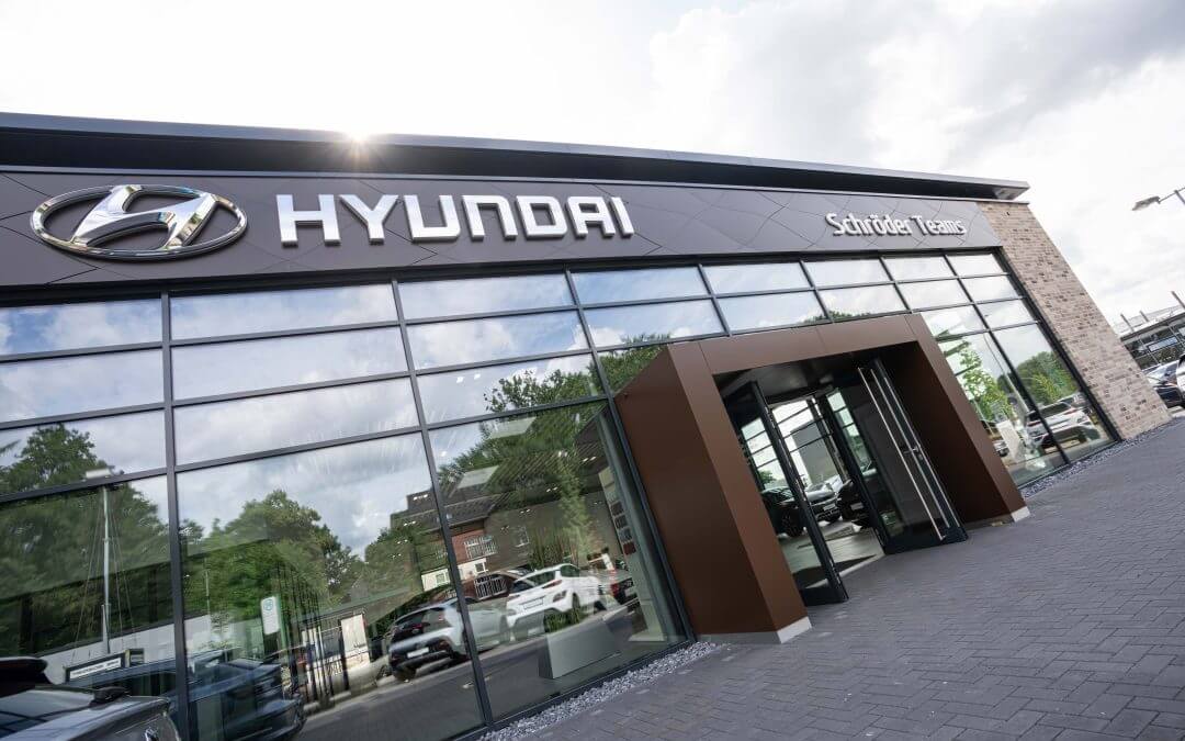 Schröder Team Hyundai Neu­eröffnung in Verl