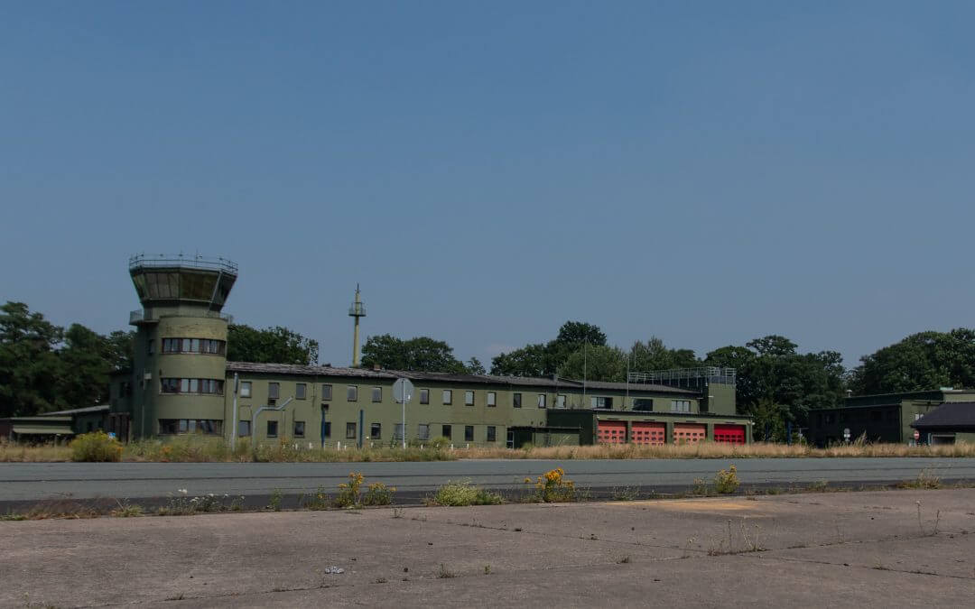 Bustouren über das Gütersloher Flugplatzgelände