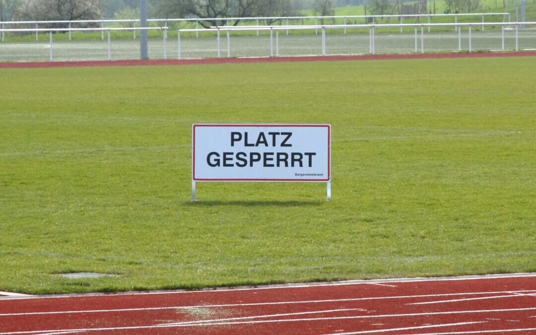 Stadt sperrt Rasen