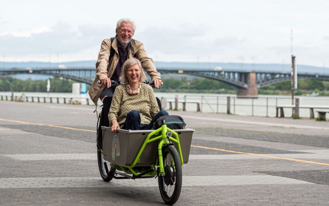 Schon mal E-Lastenrad gefahren? Kostenloser Test auf dem Rathausvorplatz