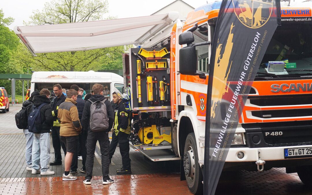 Feuerwehr geht zur Schule