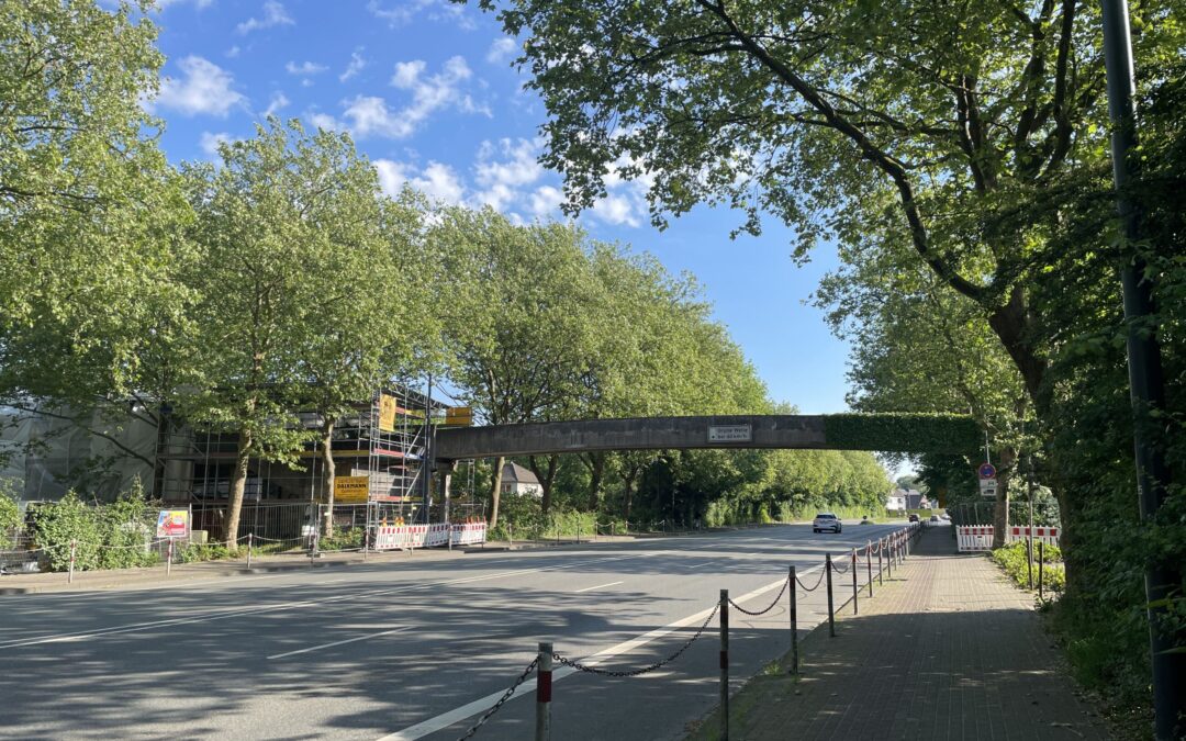 Bauarbeiten an der Geh- und Radwegbrücke „Ohlbrocksweg/Johann-Sewerin-Straße“ gehen in die nächste Phase