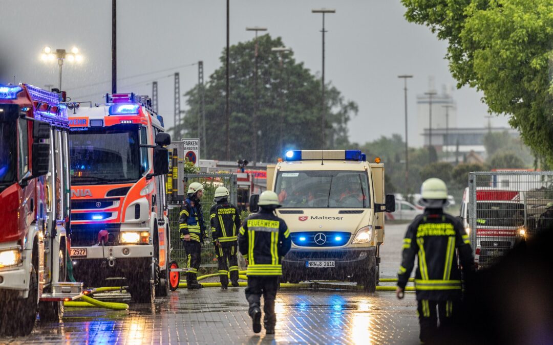 Jahresübung der Gesamtfeuerwehr: Zugunglück mit Brandfolge wird simuliert