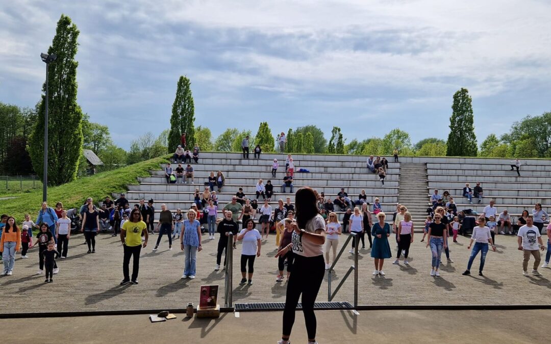 Volksbank-Arena wird zum Salsa-Tanzparkett