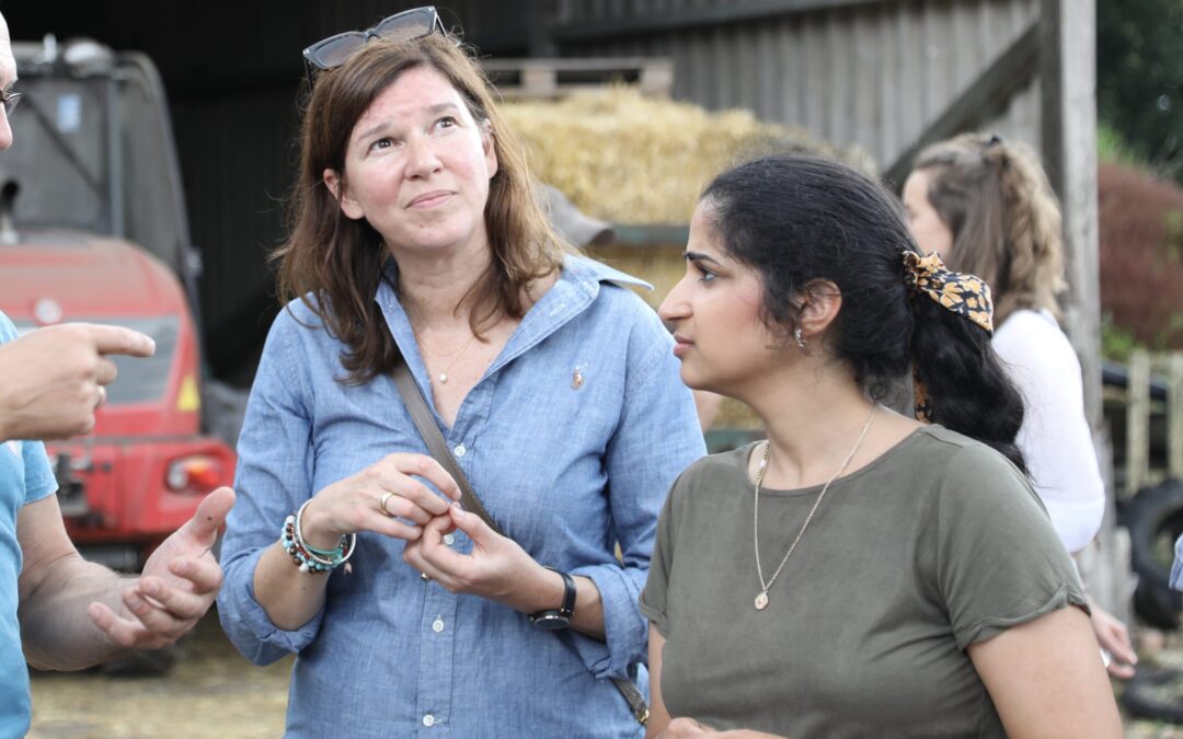 Staatssekretärin Ophelia Nick besuchte mit Schahina Gambir Landwirte im Kreis Minden-Lübbecke