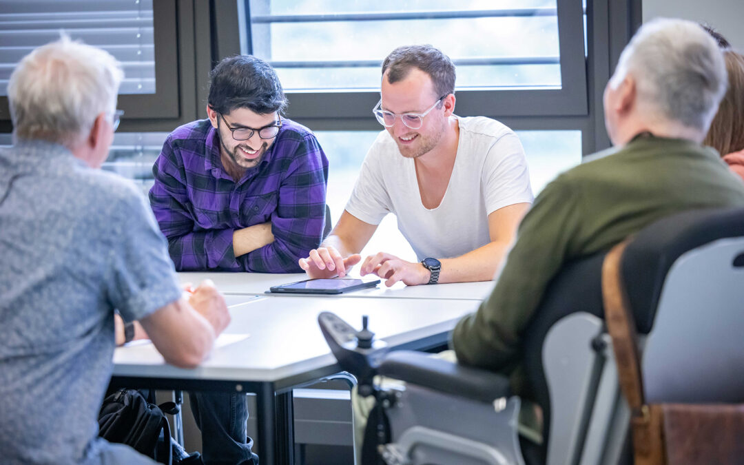 Diskriminierung von Menschen mit Behinderungserfahrung durch ChatGPT und Co.: HSBI-Workshop bringt neue Erkenntnisse