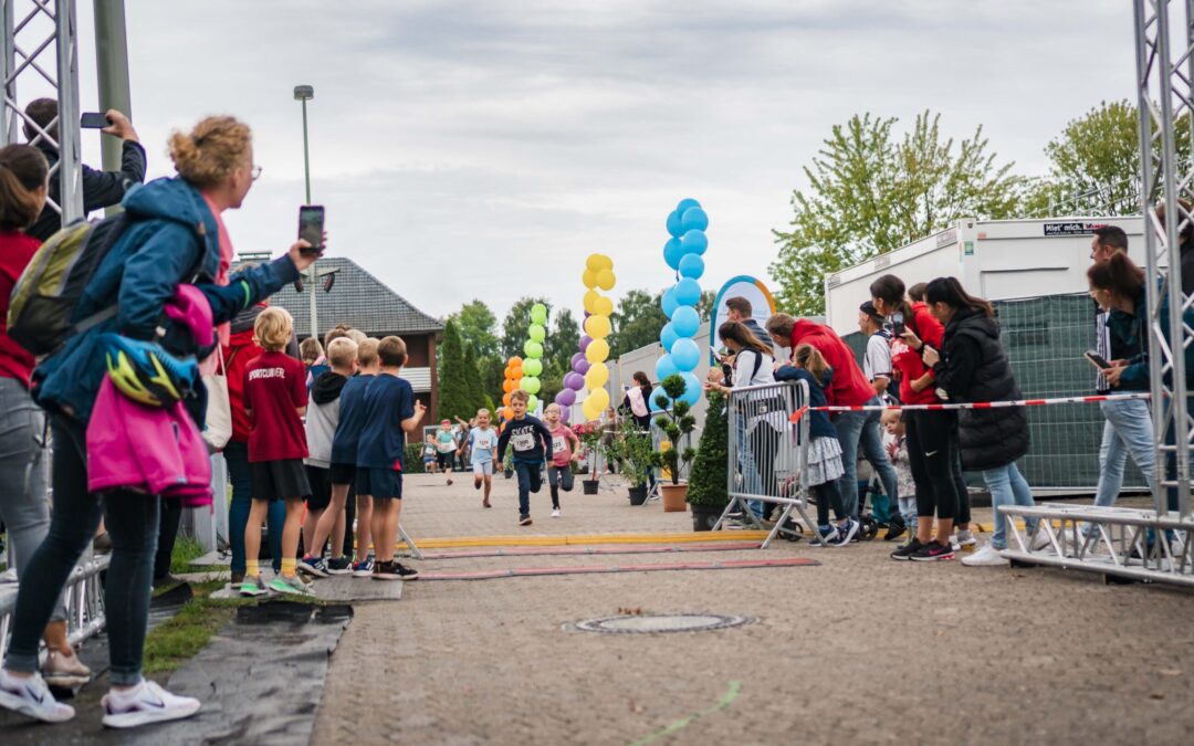 Grafschaftslauf am 25. August: Rahmenprogramm an der Ostwestfalenhalle startet um 11 Uhr