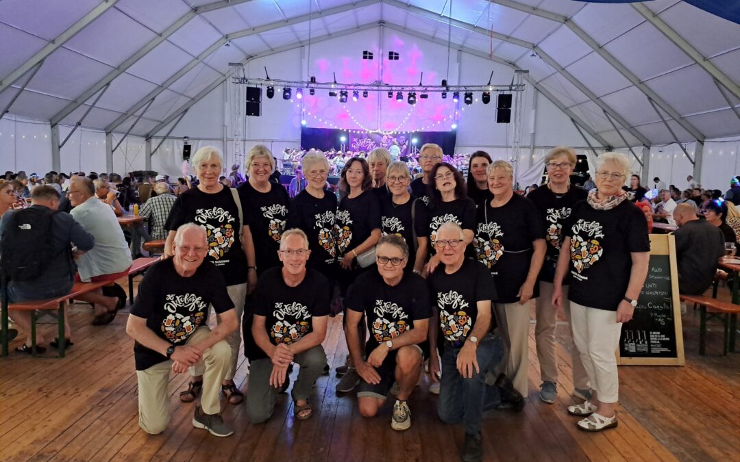 Folklorekreis Gütersloh e.V. begeistert beim 35. Oktoberfest in Santa Susanna, Spanien.