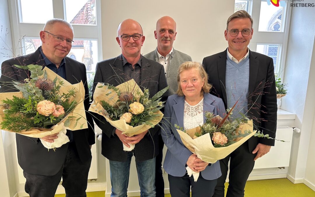 Zusammen seit 90 Jahren im öffentlichen Dienst