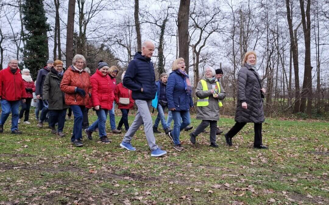 Gesund und gesellig: Geh-Treffs bewegen viel Bürgerstiftung fördert Angebot des Kreissportbunds