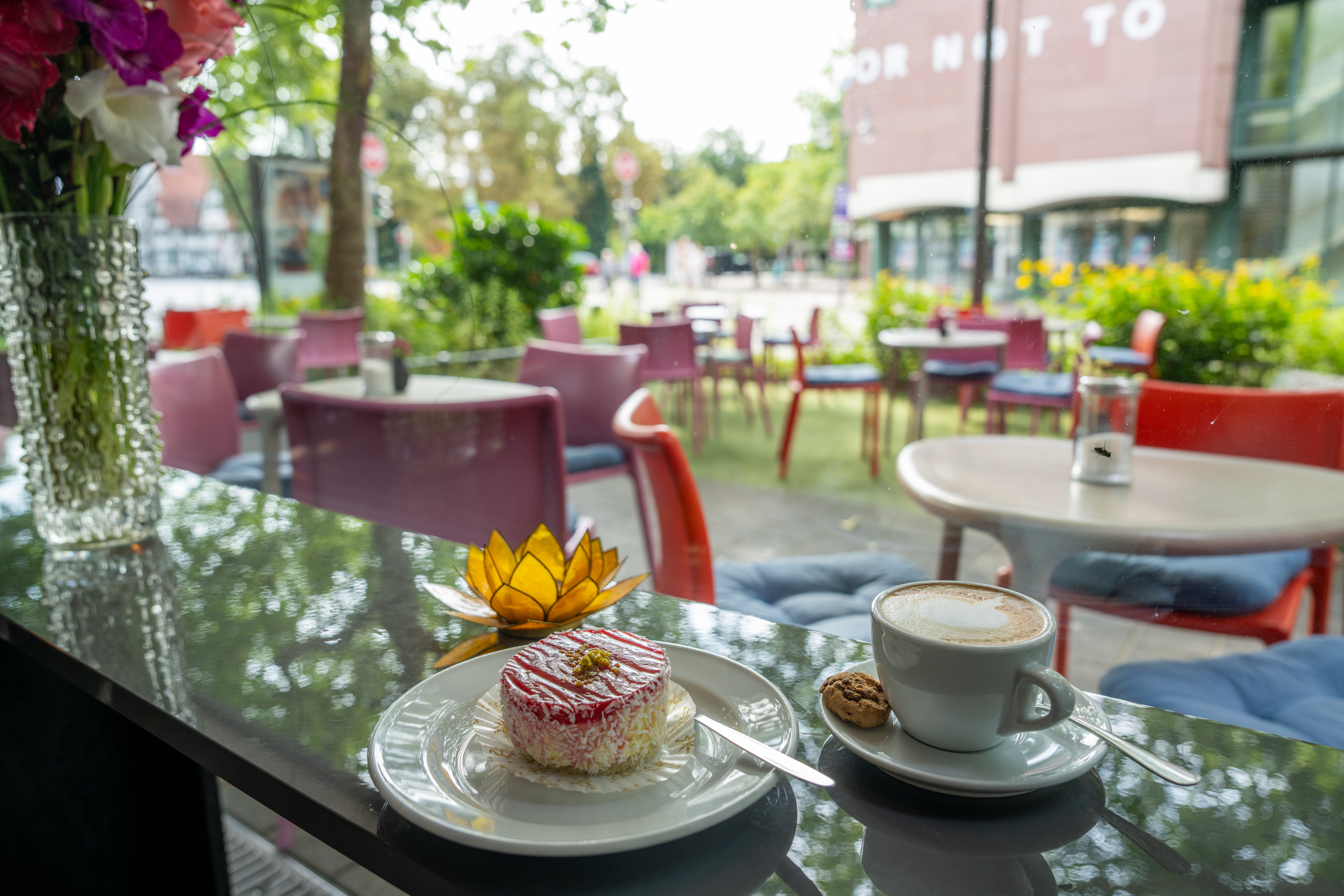 CAFE SONNENBURG EST. 2025