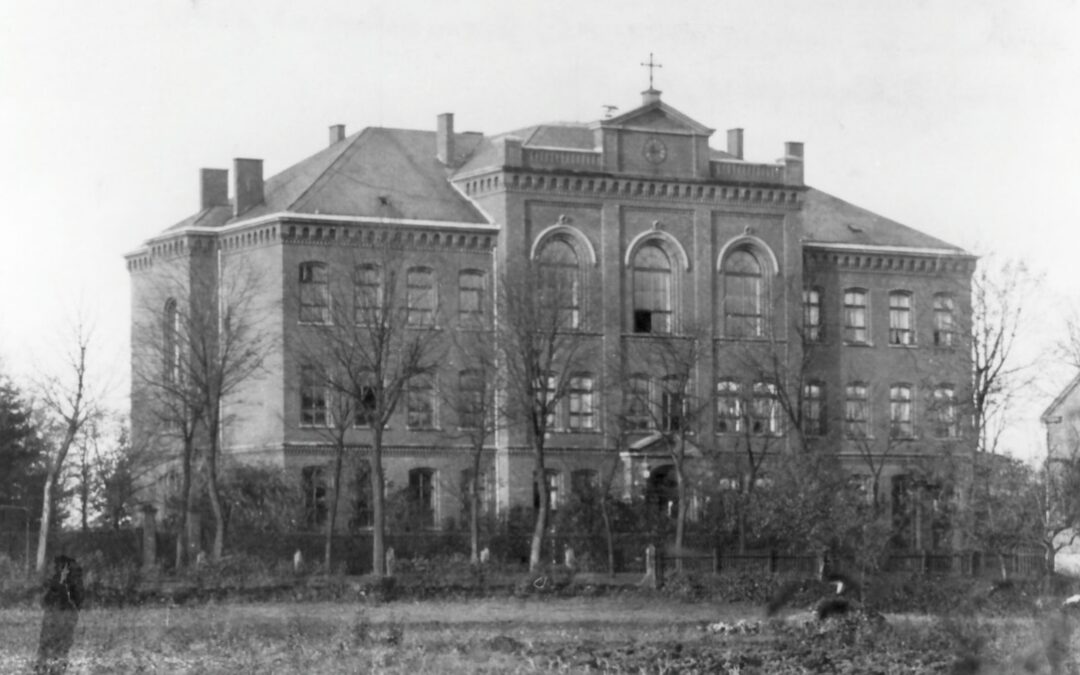 EIN HAUS VOLLER GESCHICHTEN