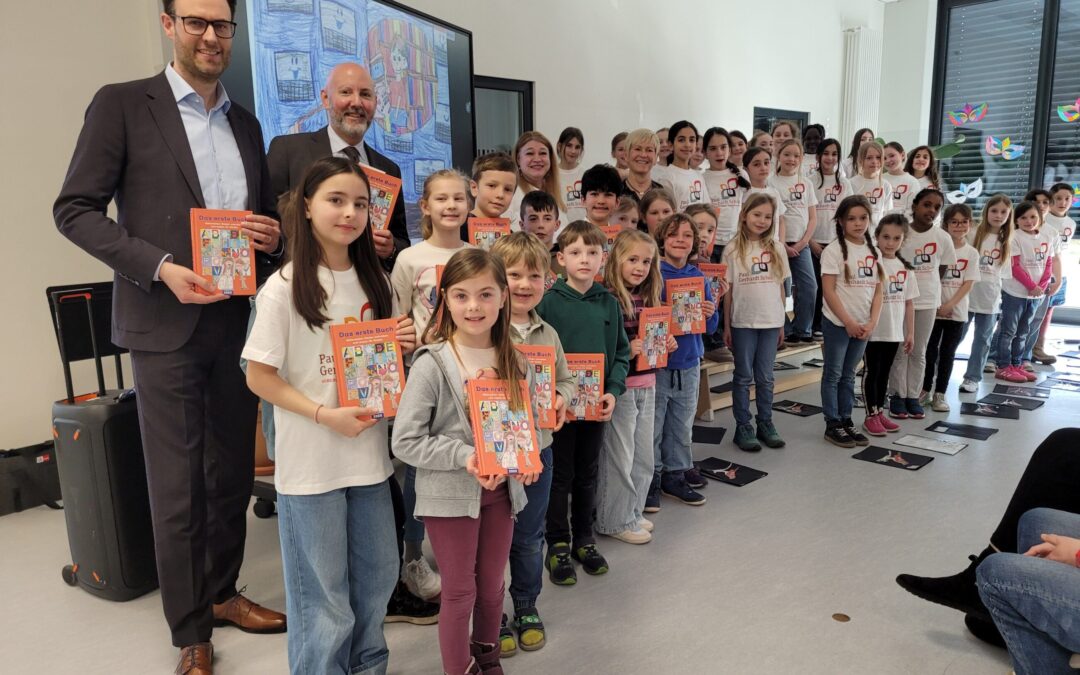 „Das erste Buch“: Geschichten und Bilder von A bis Z